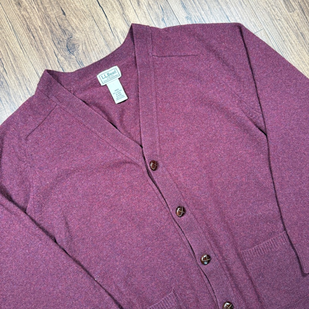 Vtg LL Bean‎ Lambswool Cardigan Sweater Mens XL Burgundy Wooden Buttons V Neck